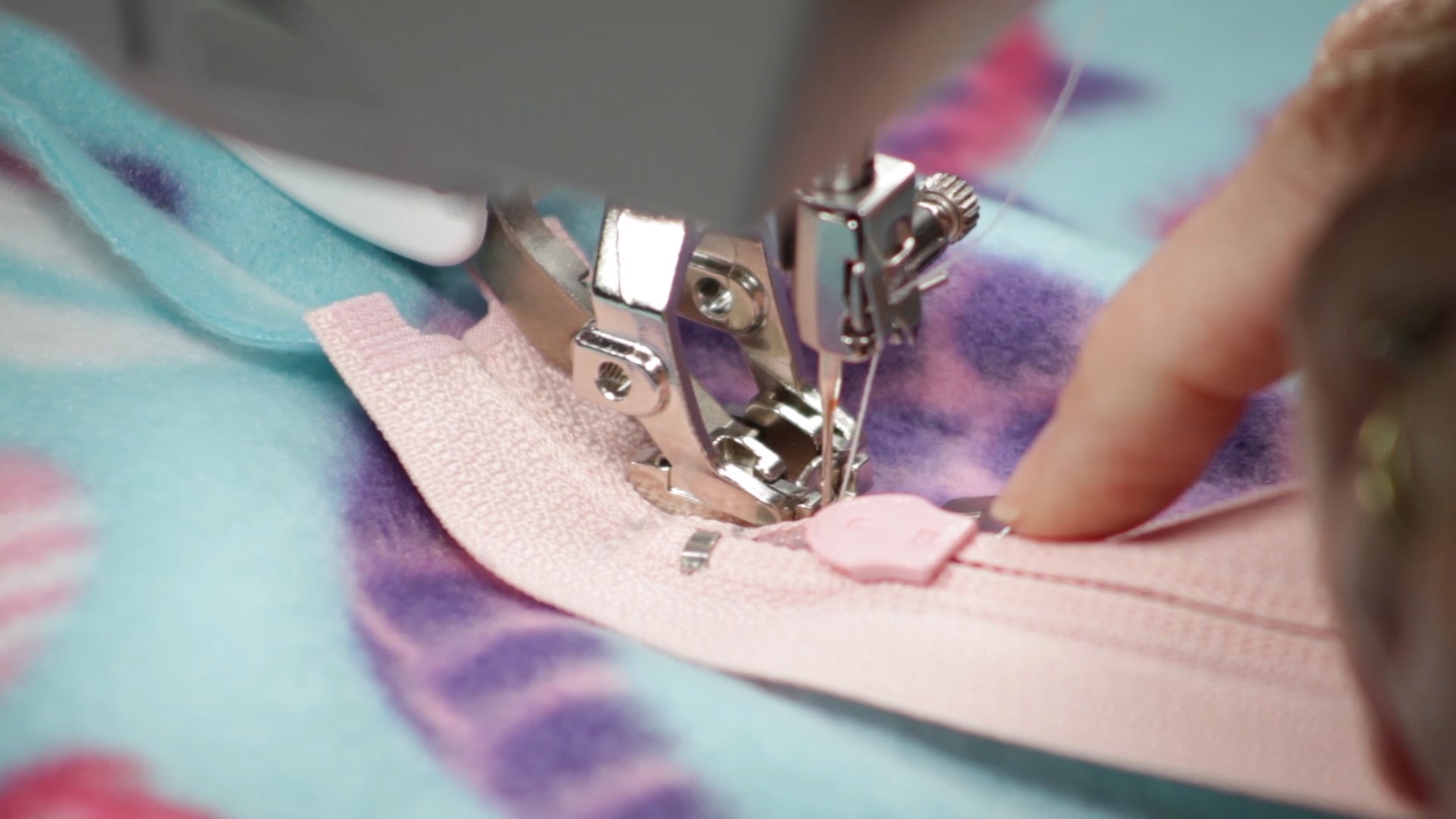 How to Install Separating Zippers in Sewing Projects in 9 minutes or less
